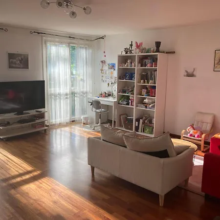 Dans Le Parc Daire Maisons-Laffitte